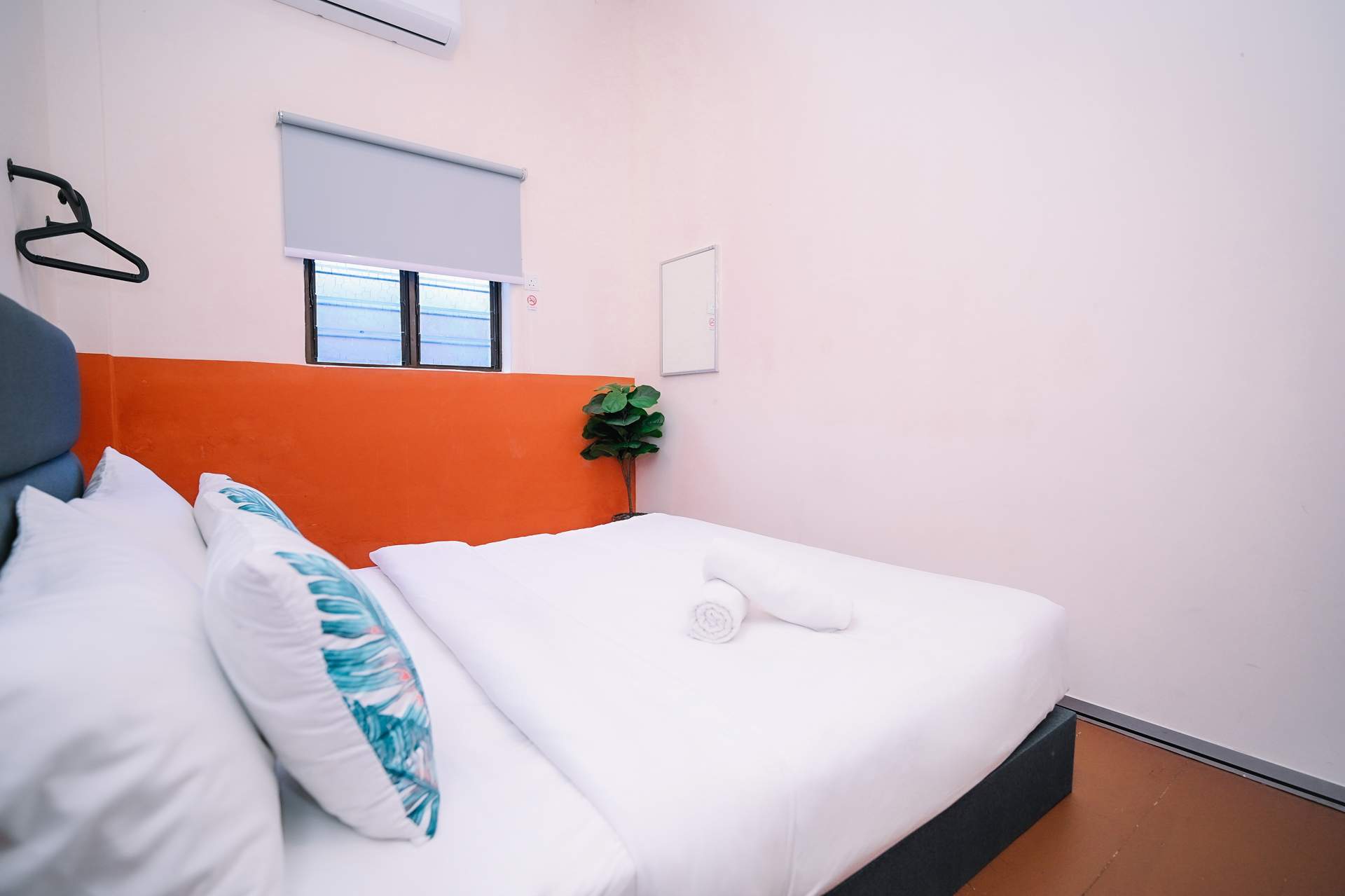 Swing & Pillows @ 75 Chulia St, Georgetown Penang - Image 8