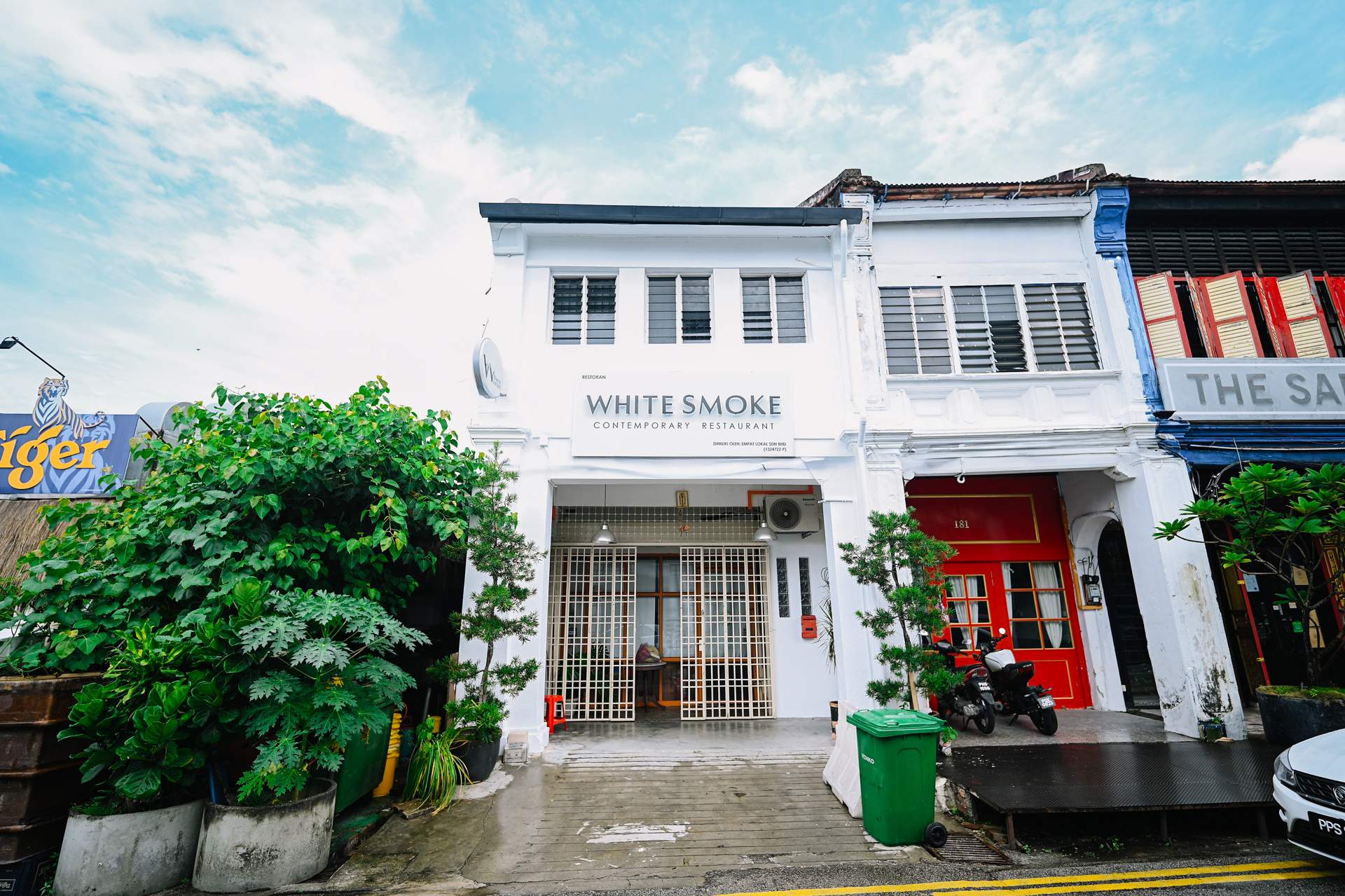 Swing & Pillows @ Armenian Victoria , Georgetown Penang - Image 1