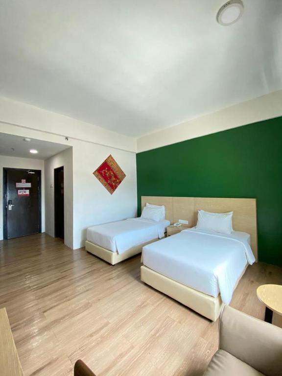 Kingston Hotel 25 @ Summit Signature Batu Pahat - Image 1