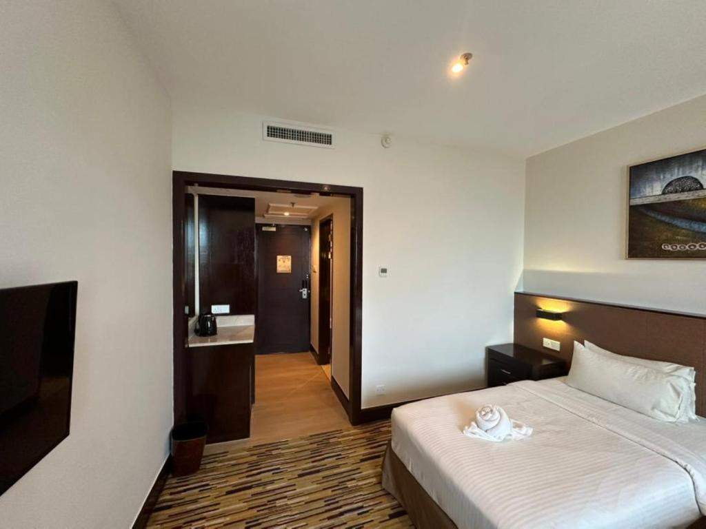 Kingston Hotel 19 @ Georgetown, Penang - Image 6