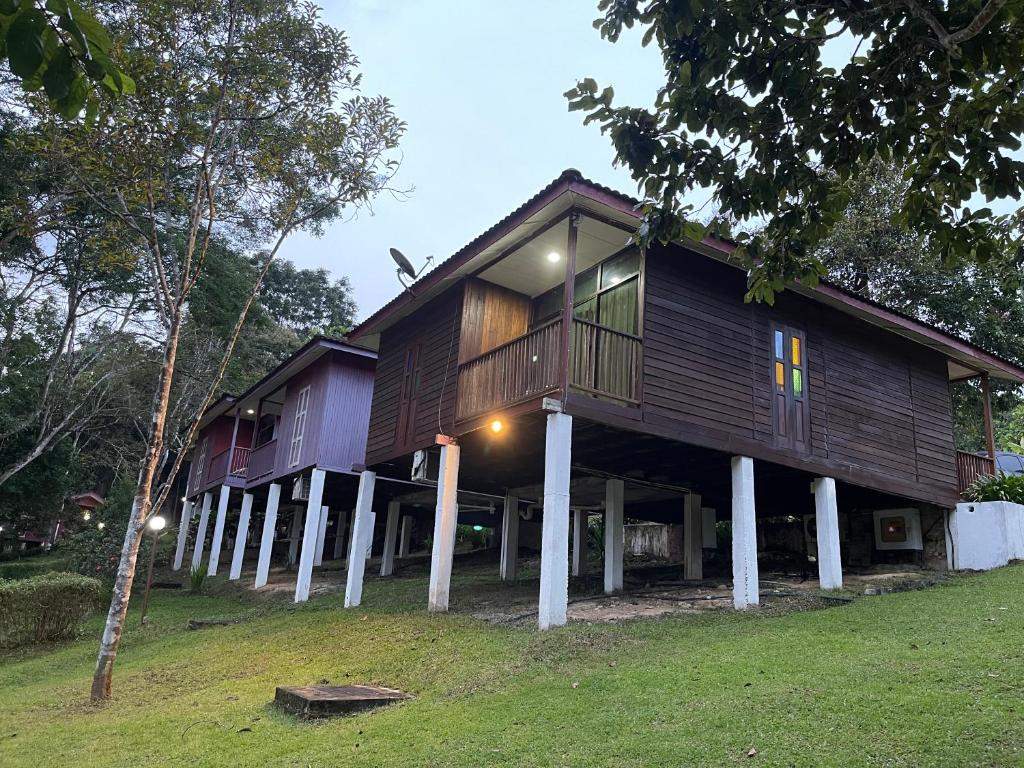 Lilla Hilltop Retreat - Image 2