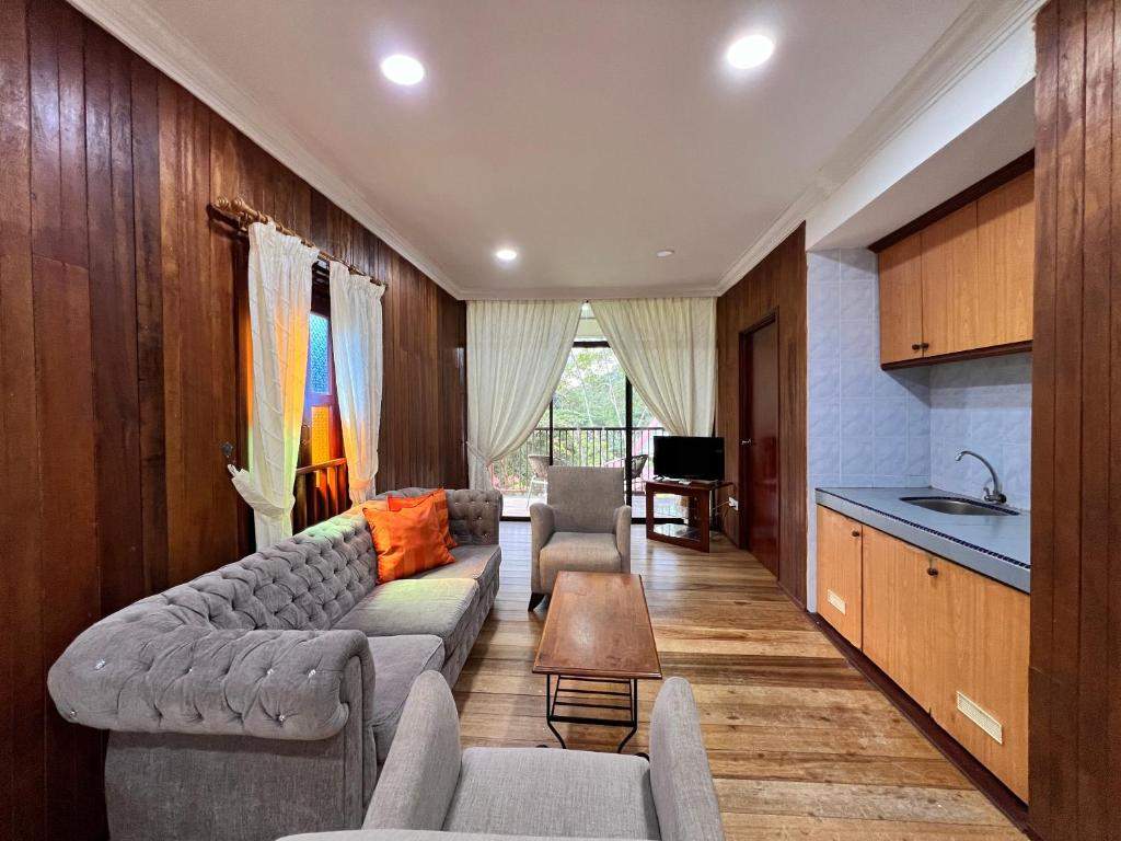 Lilla Hilltop Retreat - Image 8