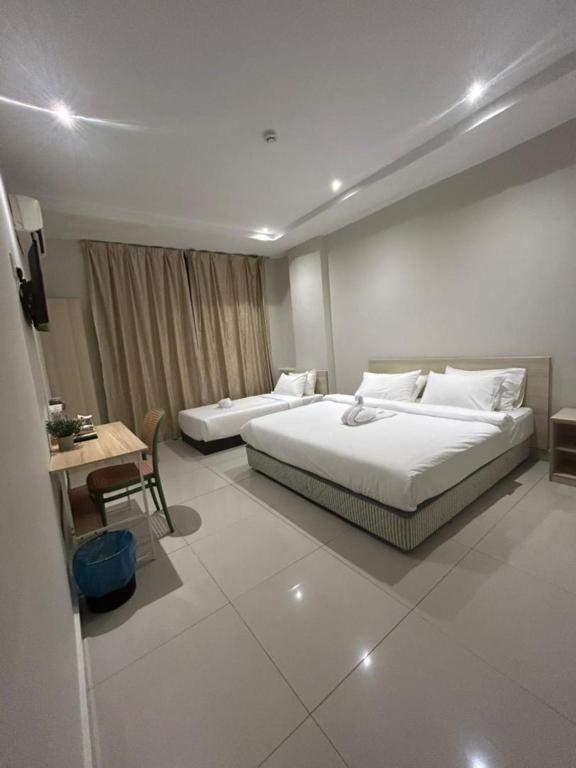 Swing & Pillows @ Damansara Jaya - Image 2