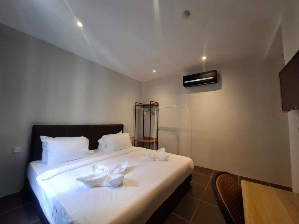 Swing & Pillows @ Damansara Perdana - Image 4