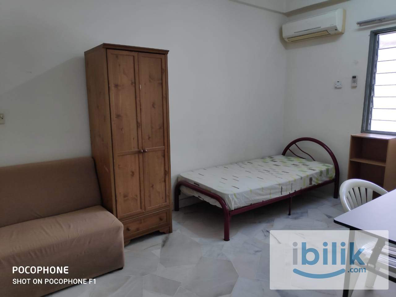 Large room for rent in PJS 7/4, Bandar Sunway - Image 1