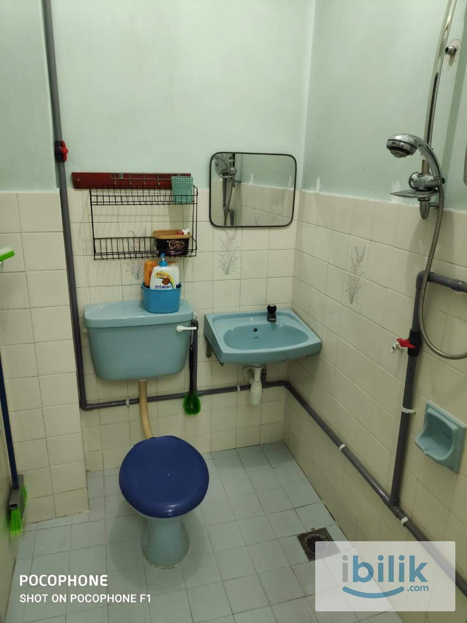Large room for rent in PJS 7/4, Bandar Sunway - Image 2