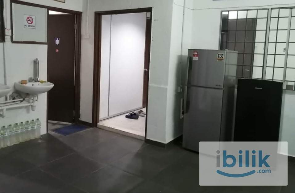 Fully Furnished Room for rent in SS15 - Image 2
