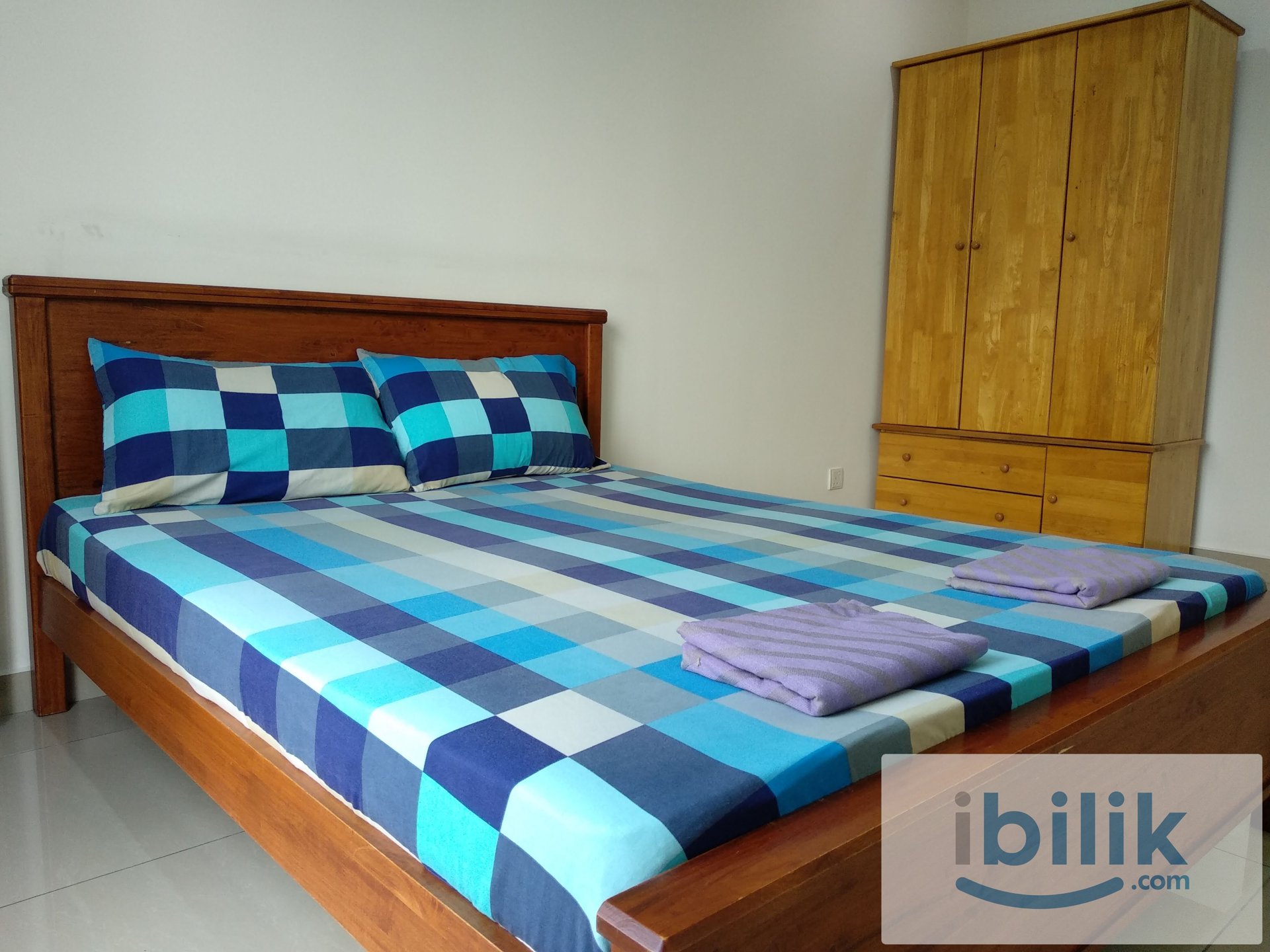 Furnished Master Bedroom with Bathroom - 3 Layers of Security & 24/7 - Image 2