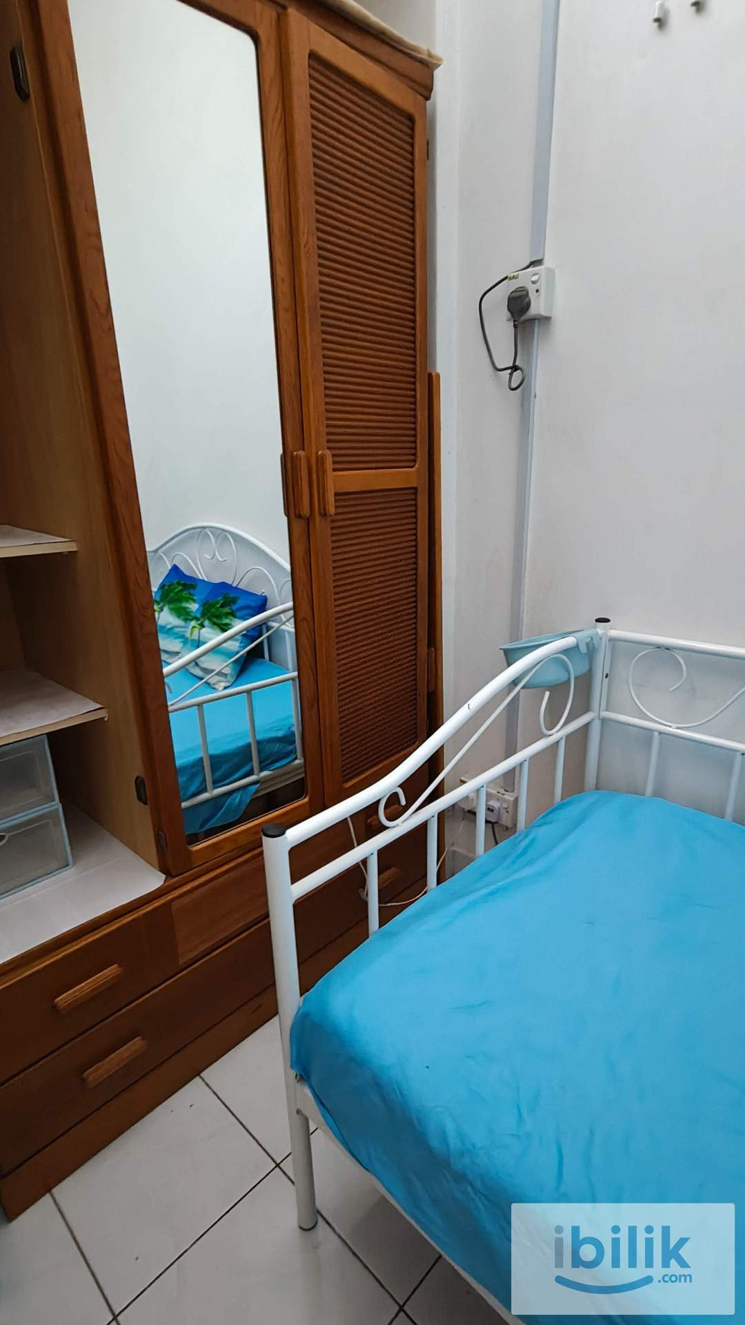 Single Room - Image 2