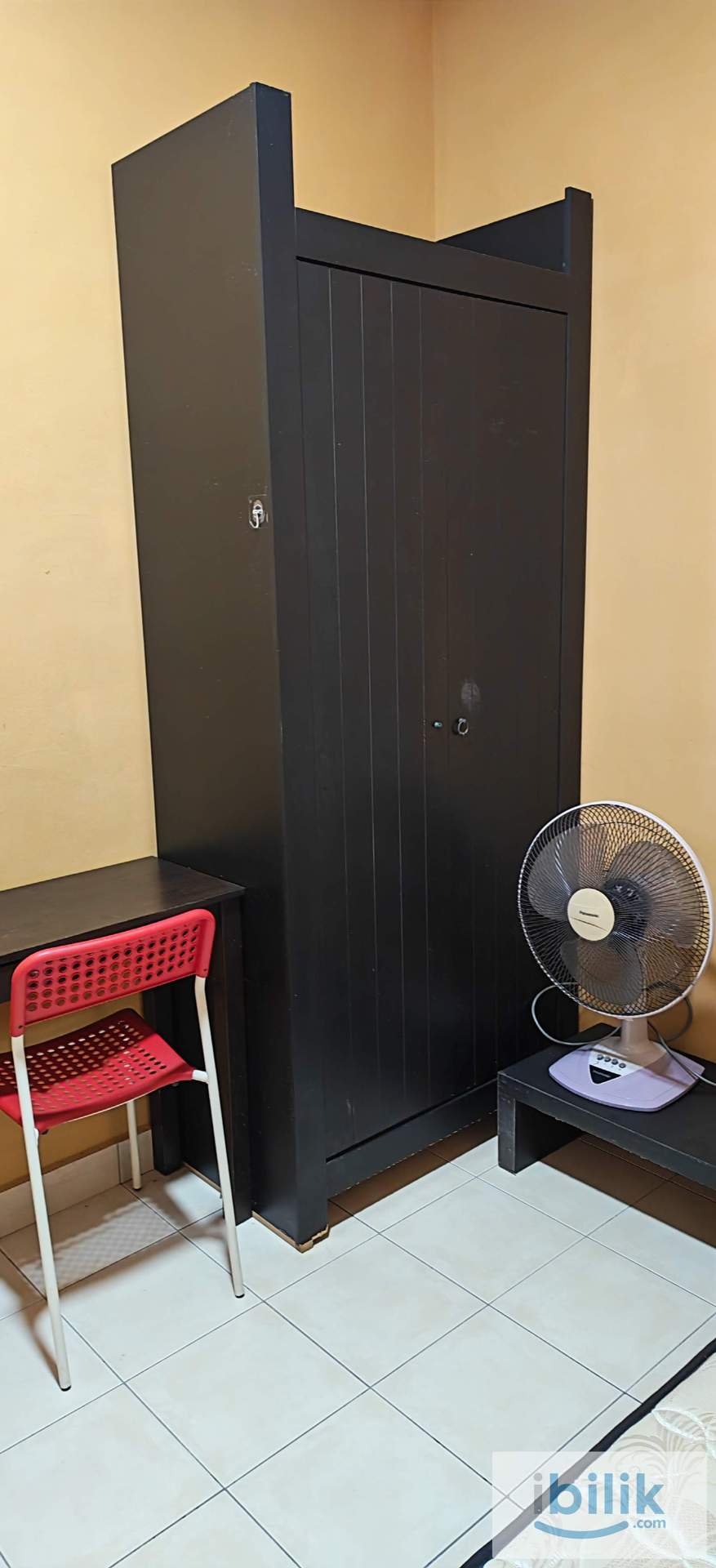 Small Room with furnish - Image 4