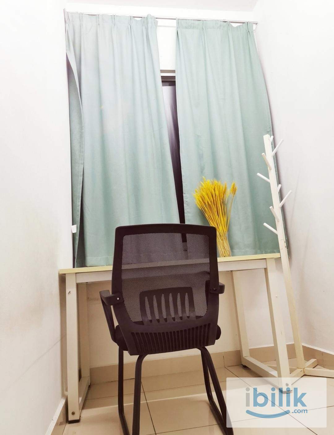 PRIVATE MIDDLE ROOM - Image 2