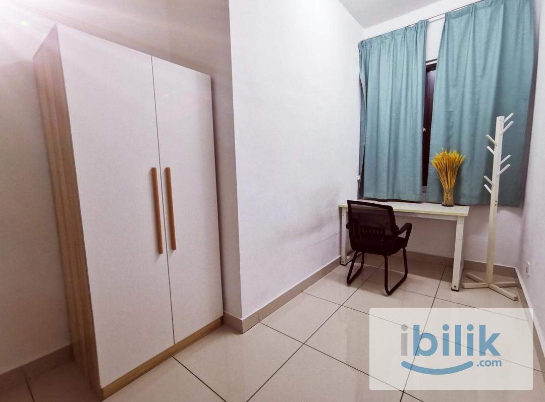 PRIVATE MIDDLE ROOM - Image 3