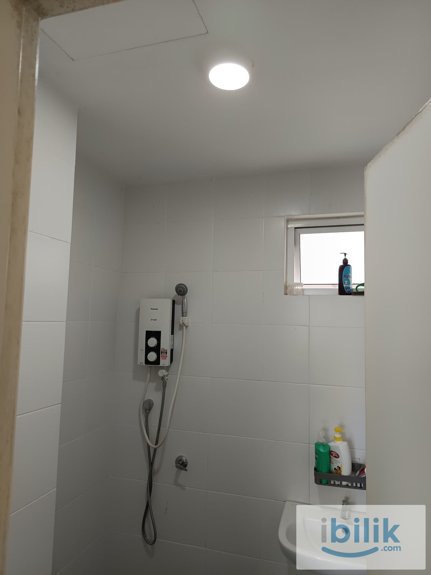 Female Small Room - Image 3