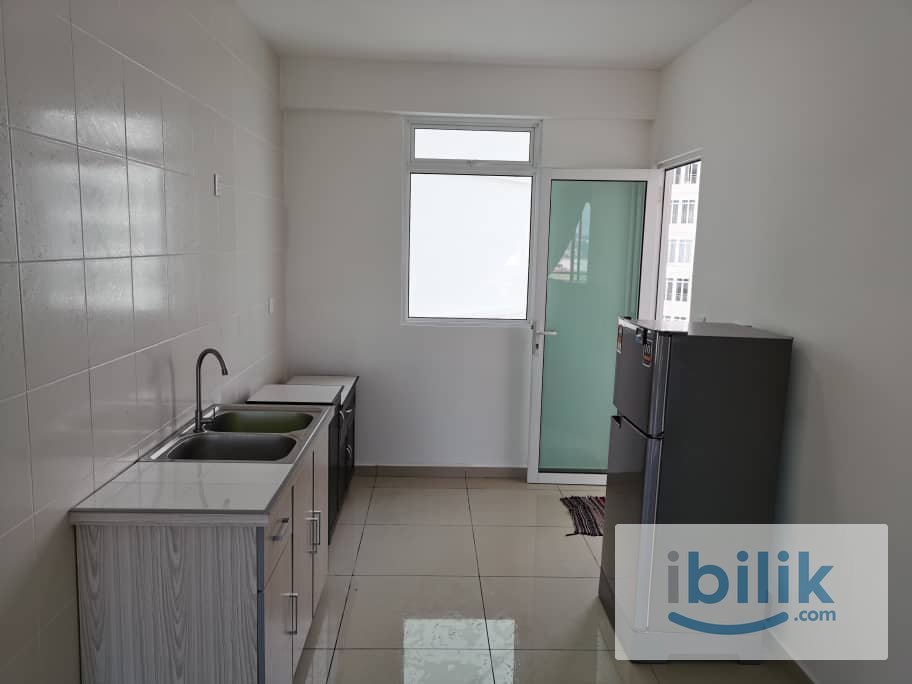 Female Small Room - Image 7