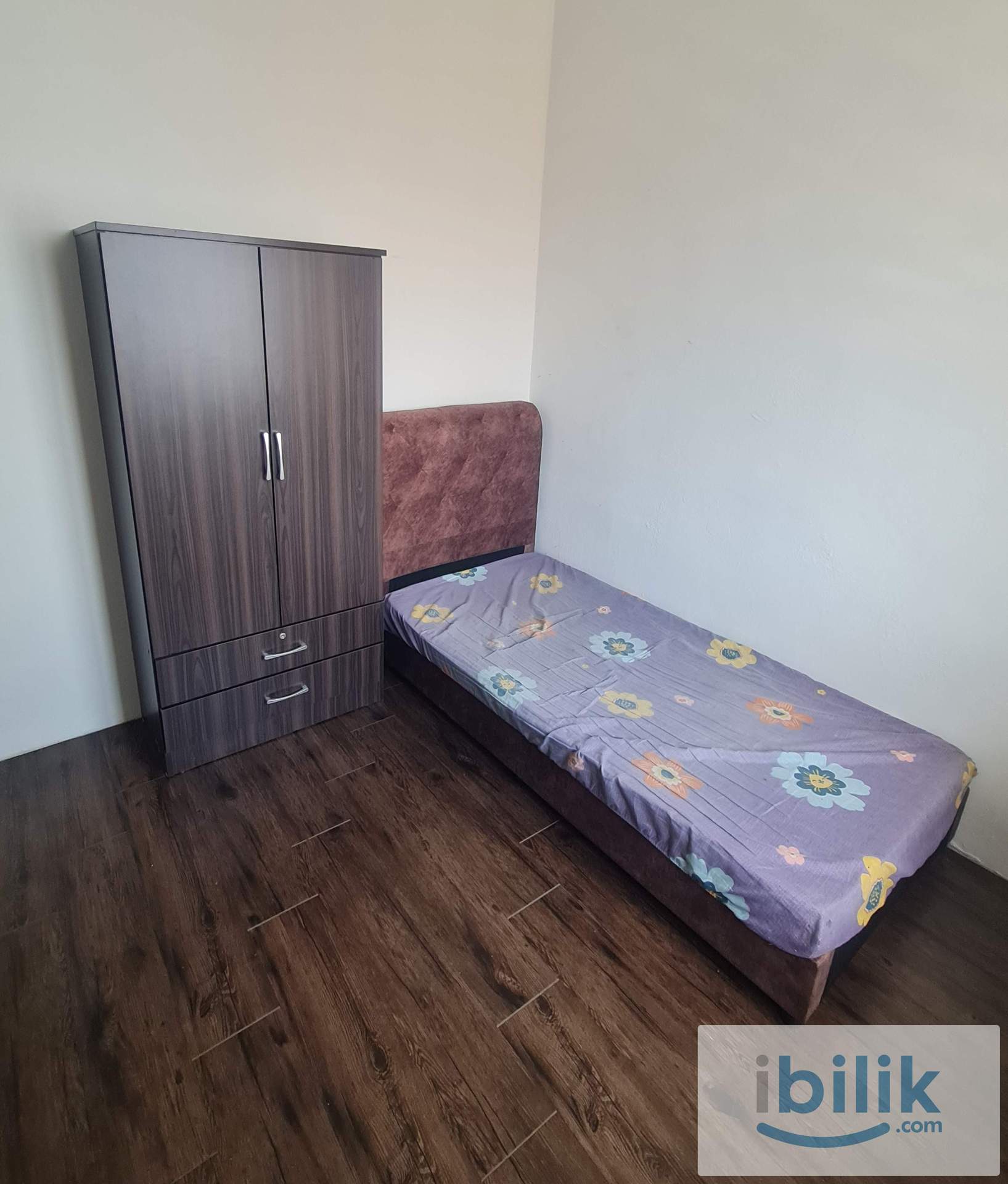 Middle Room at Seremban Jaya, Senawang - Image 5