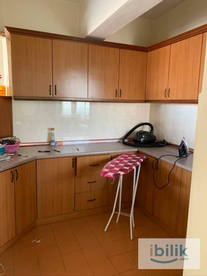 Old Klang Road SRI JATI condo Middle room for rent - Image 2