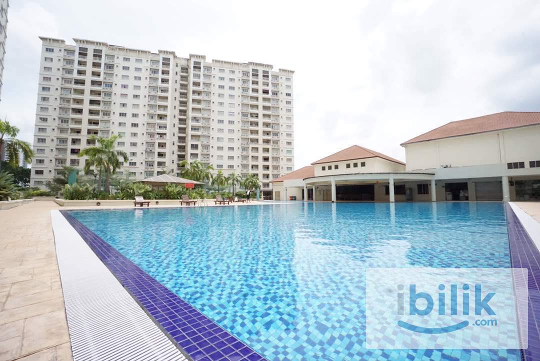 Medium room with balcony at Suriamas Condo Bandar Sunway, nice condo facility - Image 6