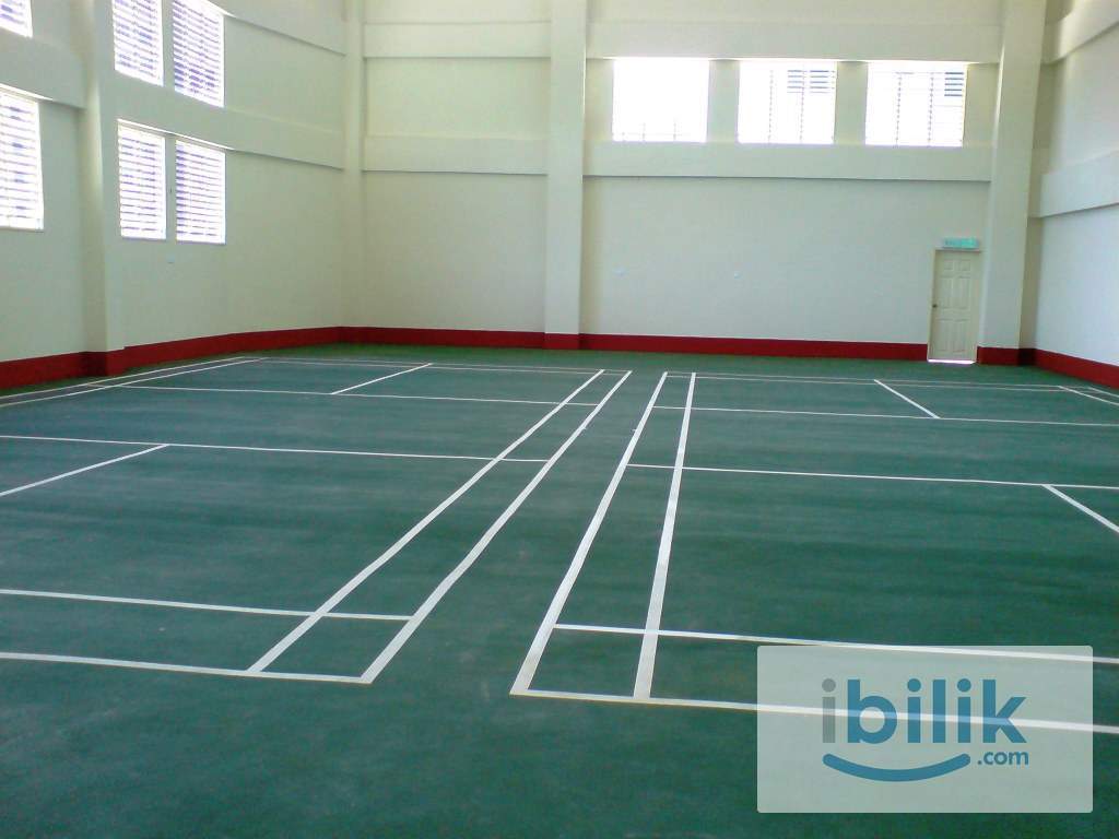 Medium room with balcony at Suriamas Condo Bandar Sunway, nice condo facility - Image 4