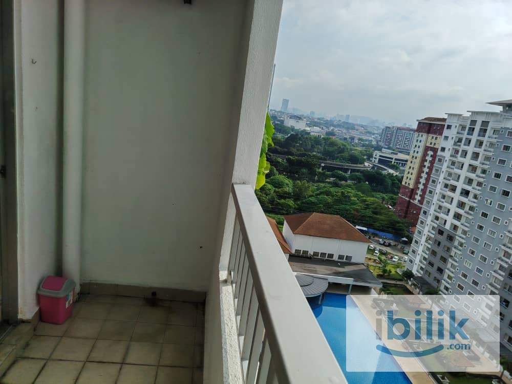 Medium Room with Balcony at Suriamas Ban Sunway - Image 7