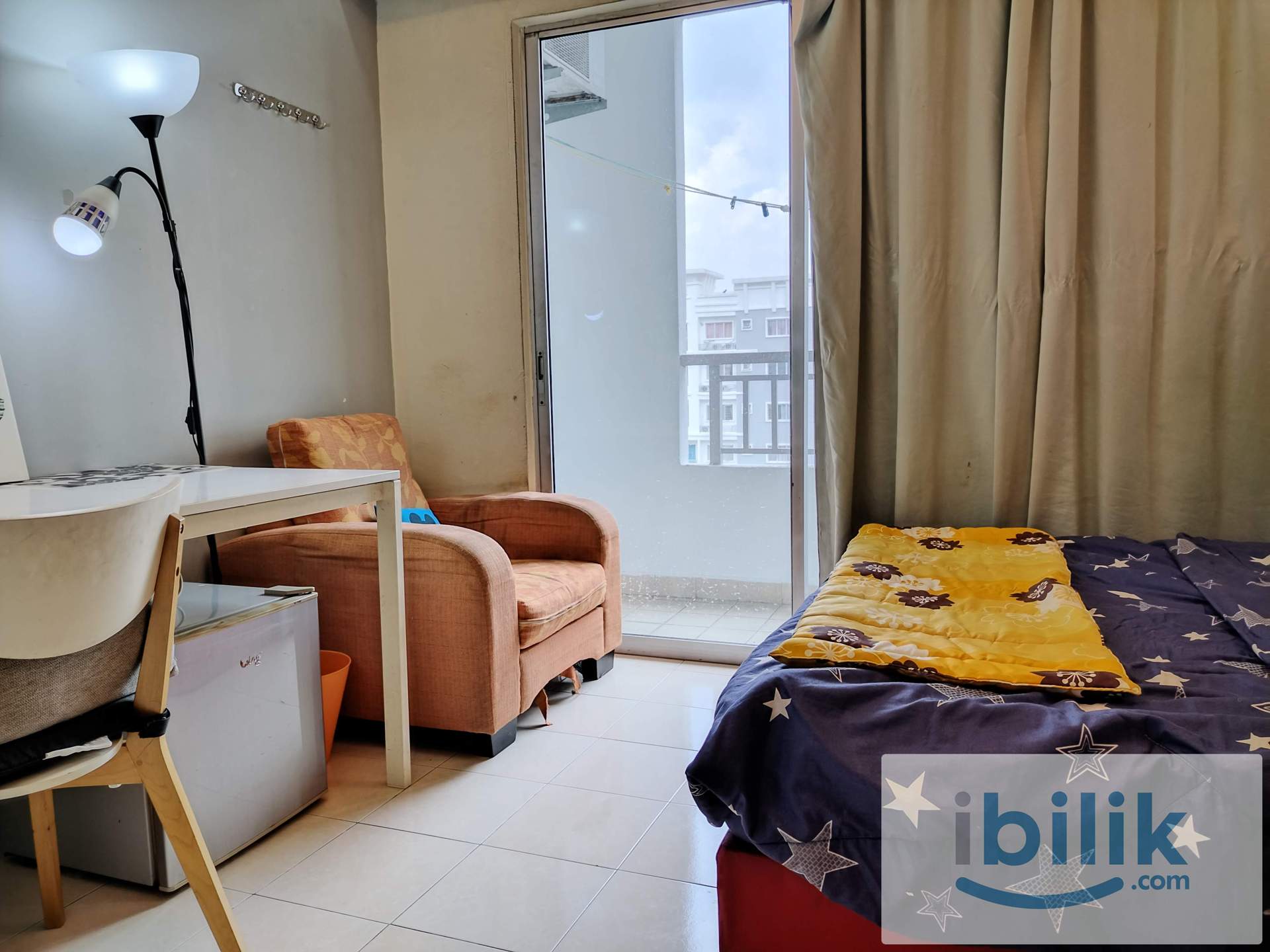 Medium Room with Balcony at Suriamas Ban Sunway - Image 2