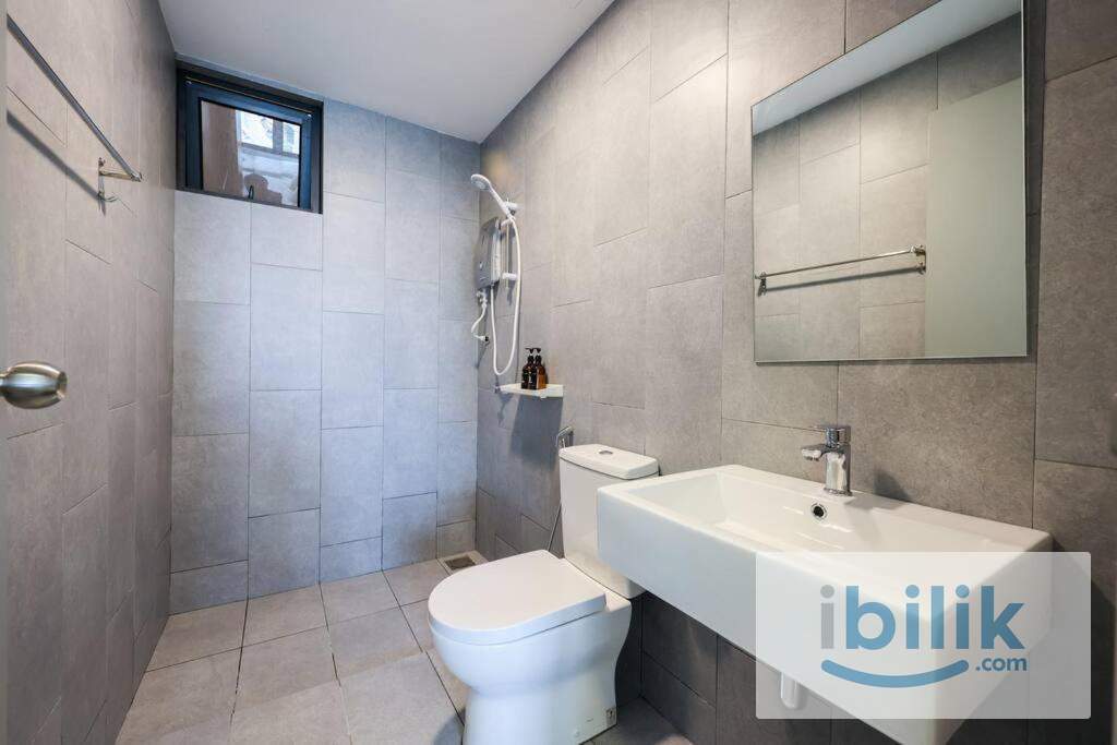 Middle Room (MUSLIMAH ONLY) Condo Semenyih near Ecohill Mall, Econsave - Image 3