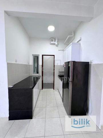 Middle Room (MUSLIMAH ONLY) Condo Semenyih near Ecohill Mall, Econsave - Image 2
