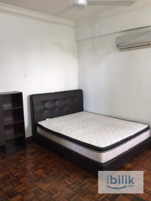 Middle Room at Mutiara Oriental Condo, PJ - Image 4