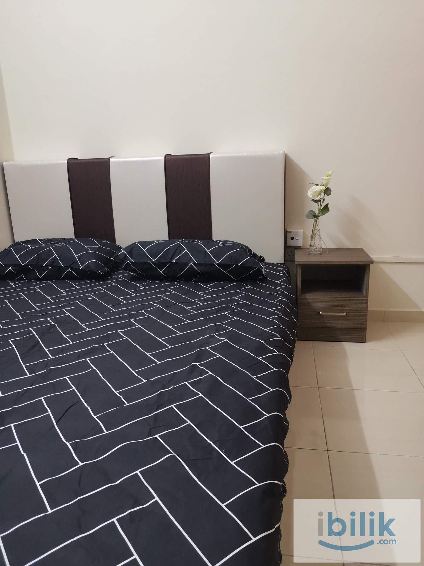 Room for rent at Mentari Court Bdr Sunway Block D. Mix unit - Image 1