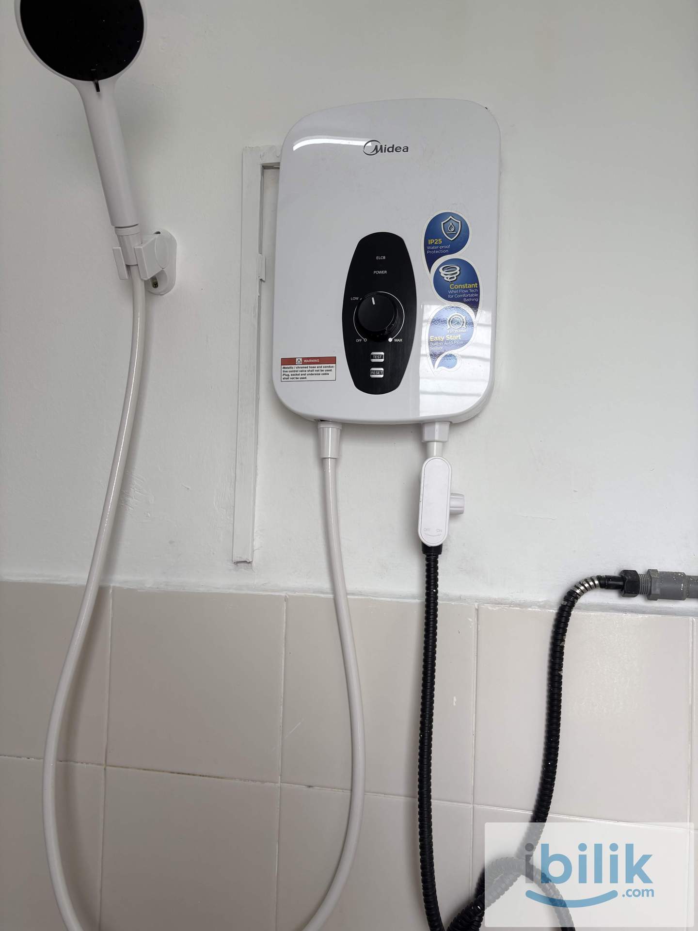 Huge Single Room Corner Unit for rent at Laguna Residensi Bdr Sunway.Mix unit  - Image 2