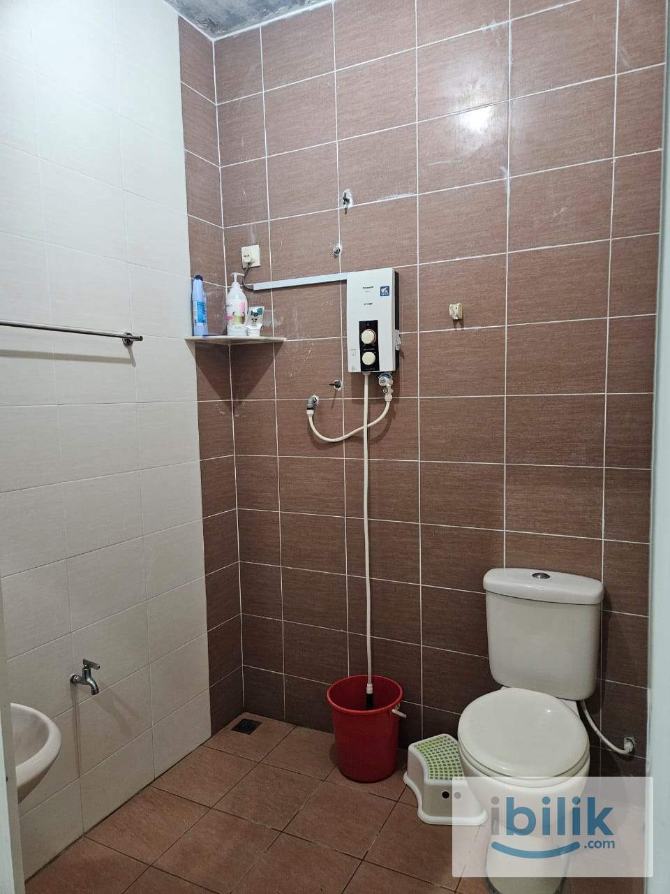 Middle Bedroom-Central of Alor Setar (Inclusive Utilities) - Image 4