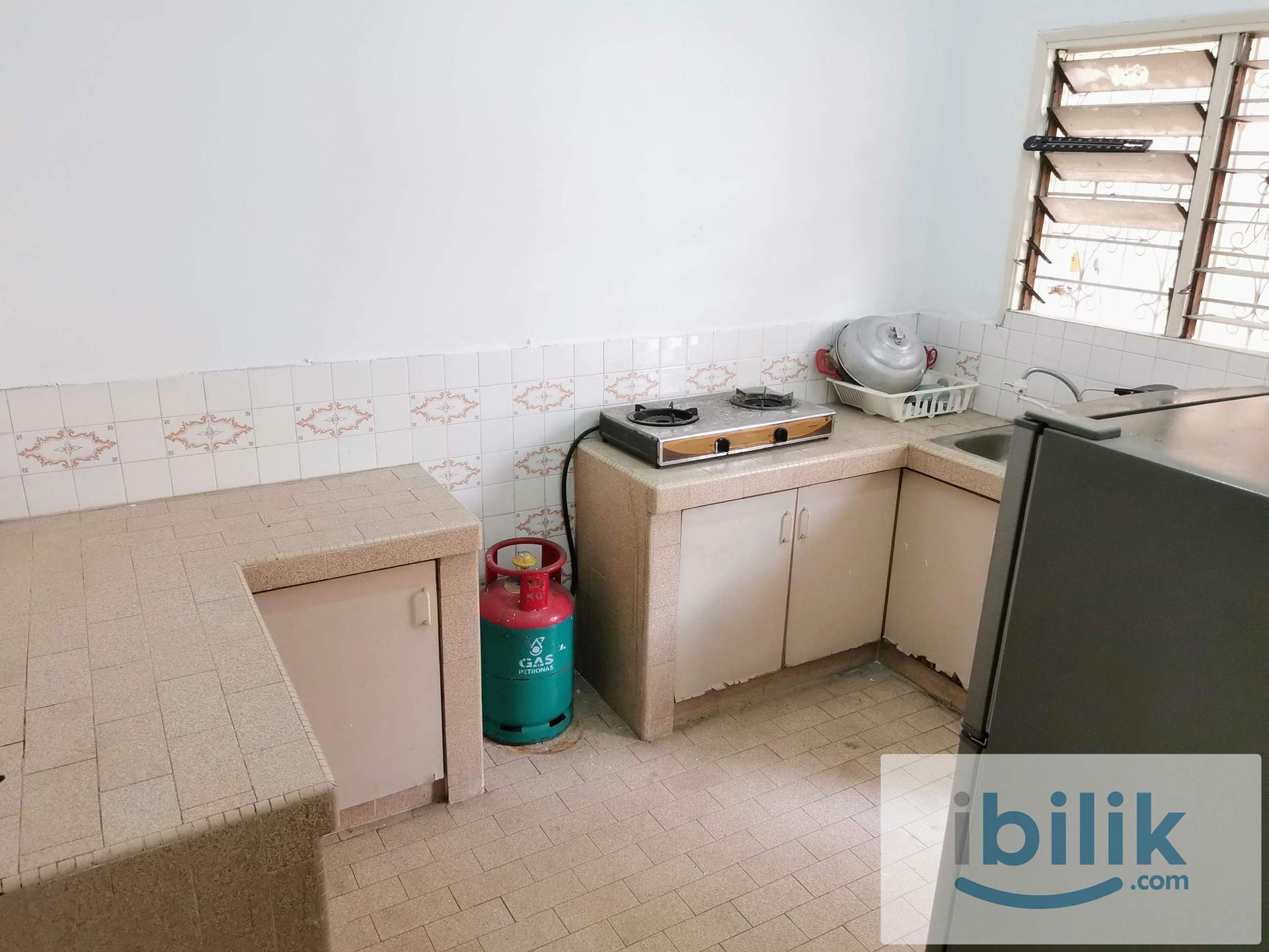 🚶🏽🚶Nice PAINT Balcony Furnished Room (3 Min WALK LRT Taman Paramount) - Image 6
