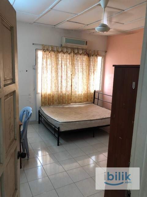 Master Room at Taman Connaught, Cheras - Image 1
