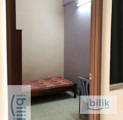 Middle Room at Taman Connaught, Cheras - Image 1