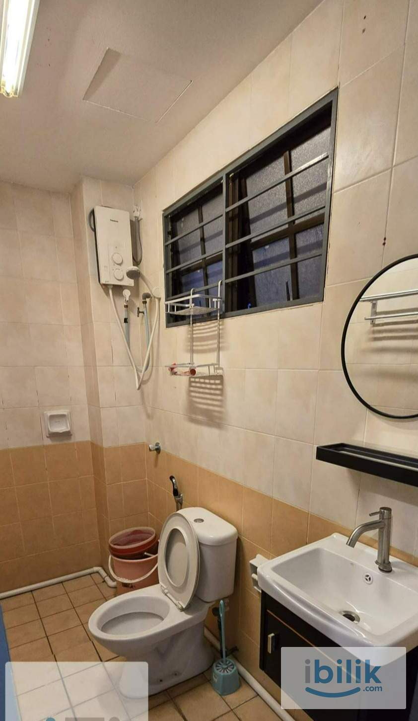 Cozy Small Room at Mutiara Bukit Jalil - Image 4