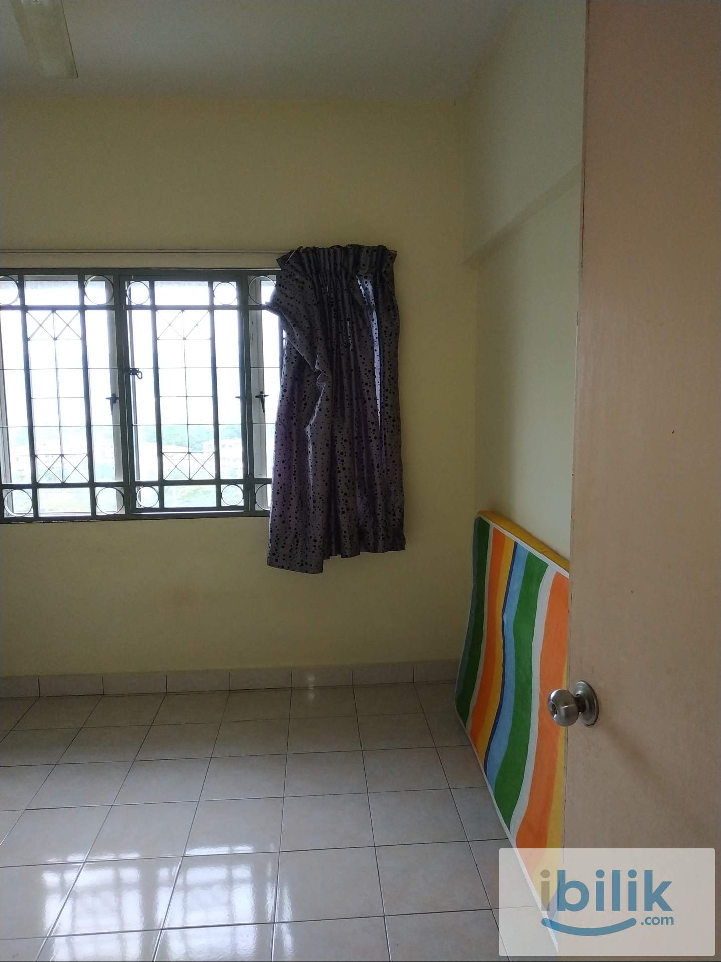 Medium room for rent at Wangsa Maju - Image 4