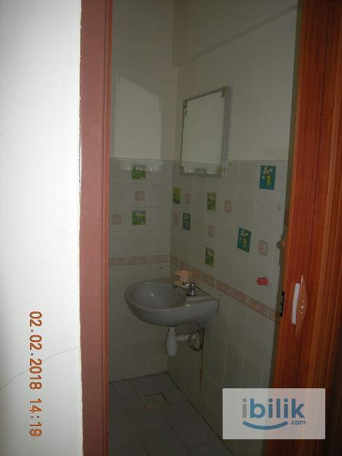 Master Bedroom for rent @ Menara Alpha - Image 6