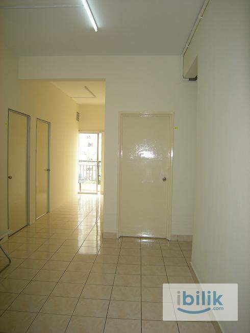 Master Bedroom at Prima Setapak Condominium - Image 7