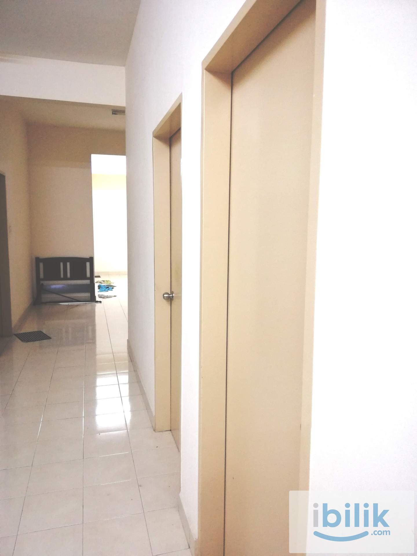 Fully furnished window room@Melati LRT Station  ,TAR UMT  - Image 2