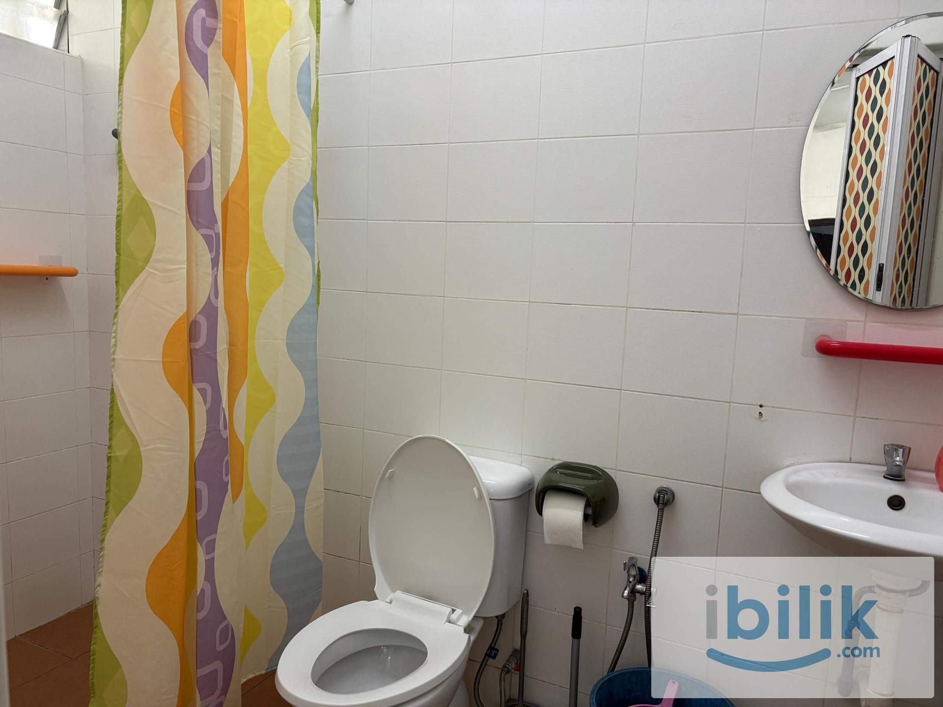 Furnished single room with A/C in Sec 17, PJ. Ladies-only house. - Image 5