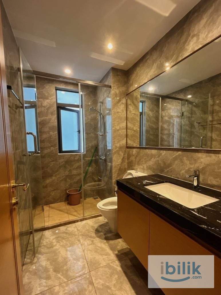 Balcony Room @ R&F Princess Cove. Fully Furnished - Image 6