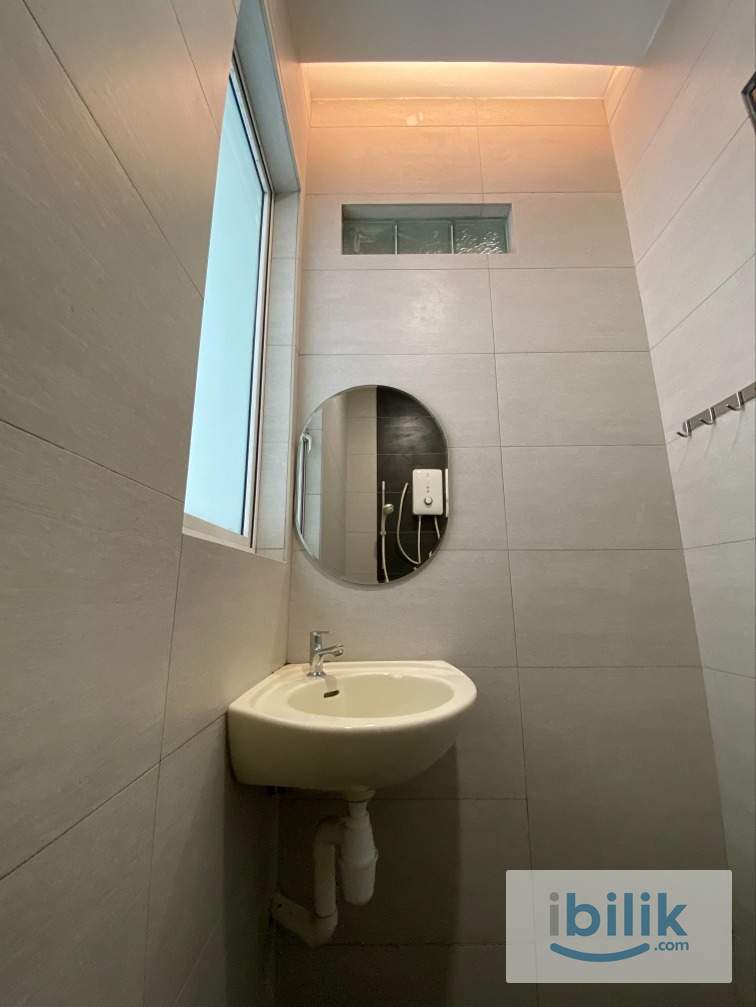 Female Single Small Room at Impian Meridian, UEP Subang Jaya USJ1 - Image 6