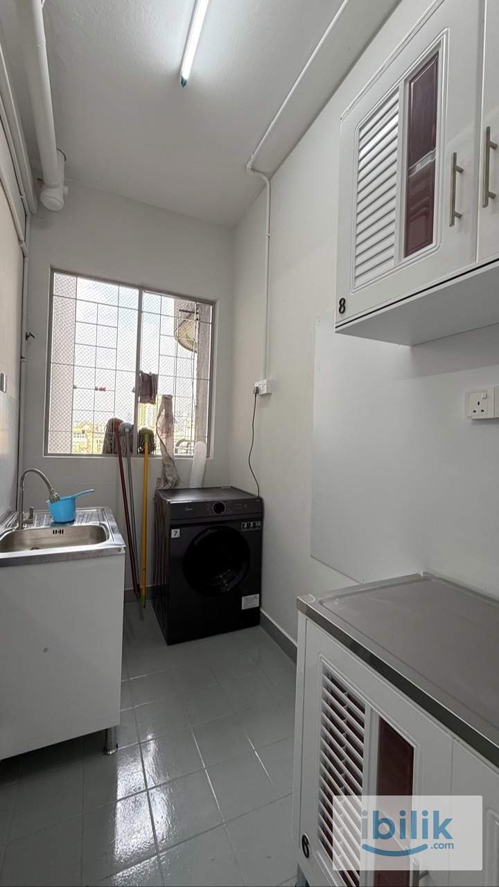 Lagoon View Chinese Female Unit Room For Rent - Image 4