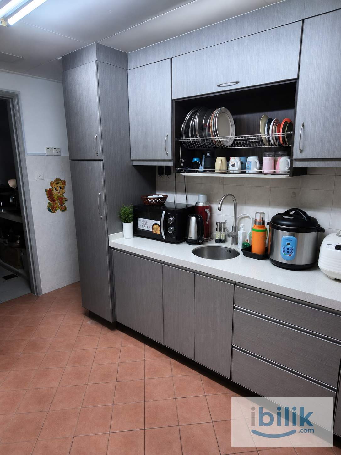 Medium Room-Bandar Puchong Jaya (LaVista Condominium) Opposite IOI Mall Puchong - Image 8