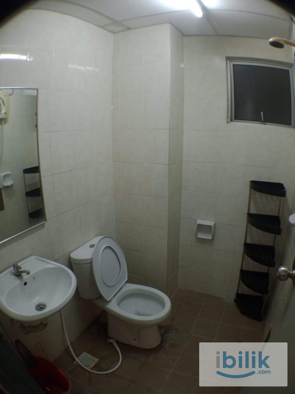 Free WIFI Single Room at The Academia Block - Image 1