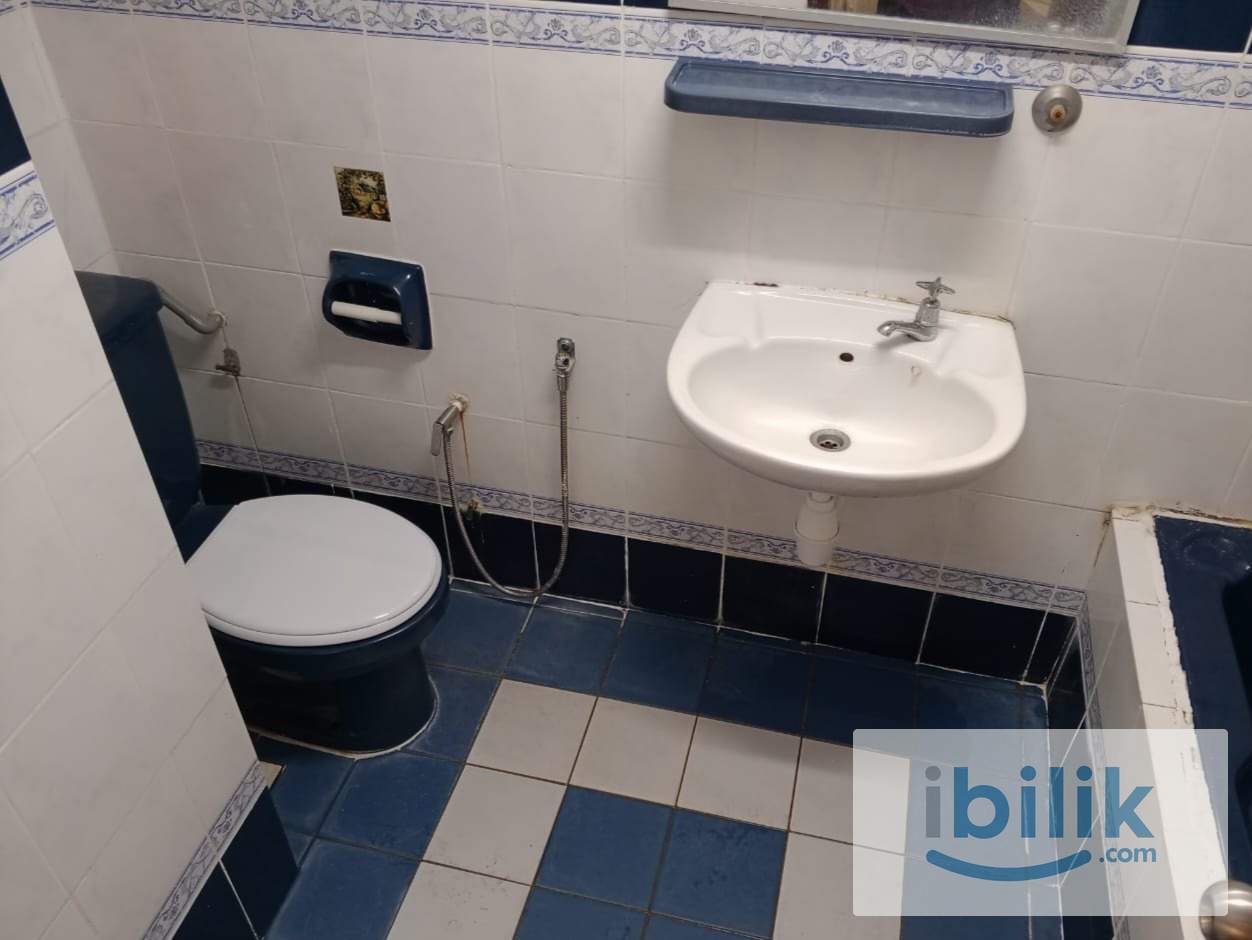 Free WIFI Single Female Room at Vista Komanwel - Image 2