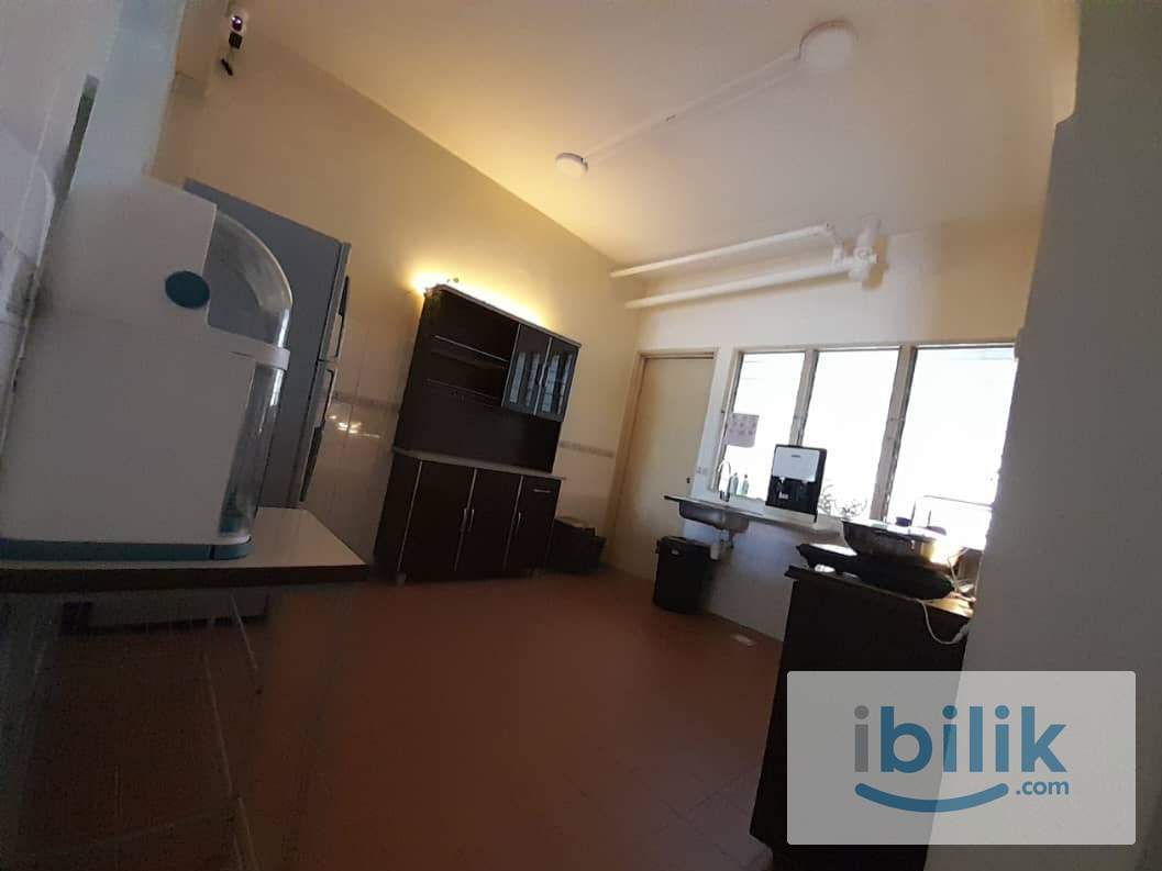 Free WIFI Master Room at Vista Komanwel - Image 2
