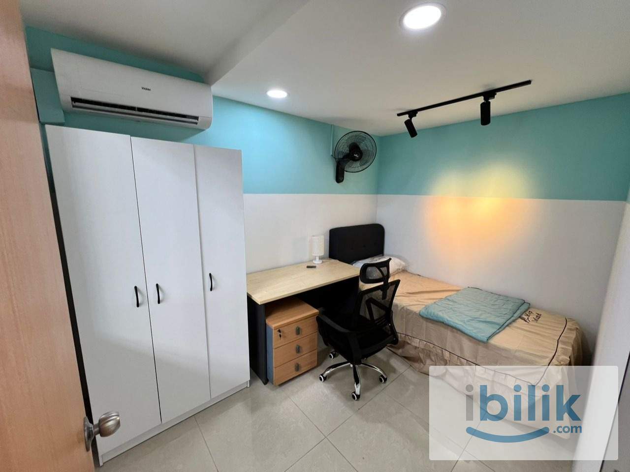 Free WIFI Single Female Room at Vista Komanwel - Image 1