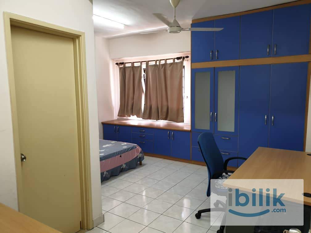 Free WIFI Master Room at Vista Komanwel - Image 1