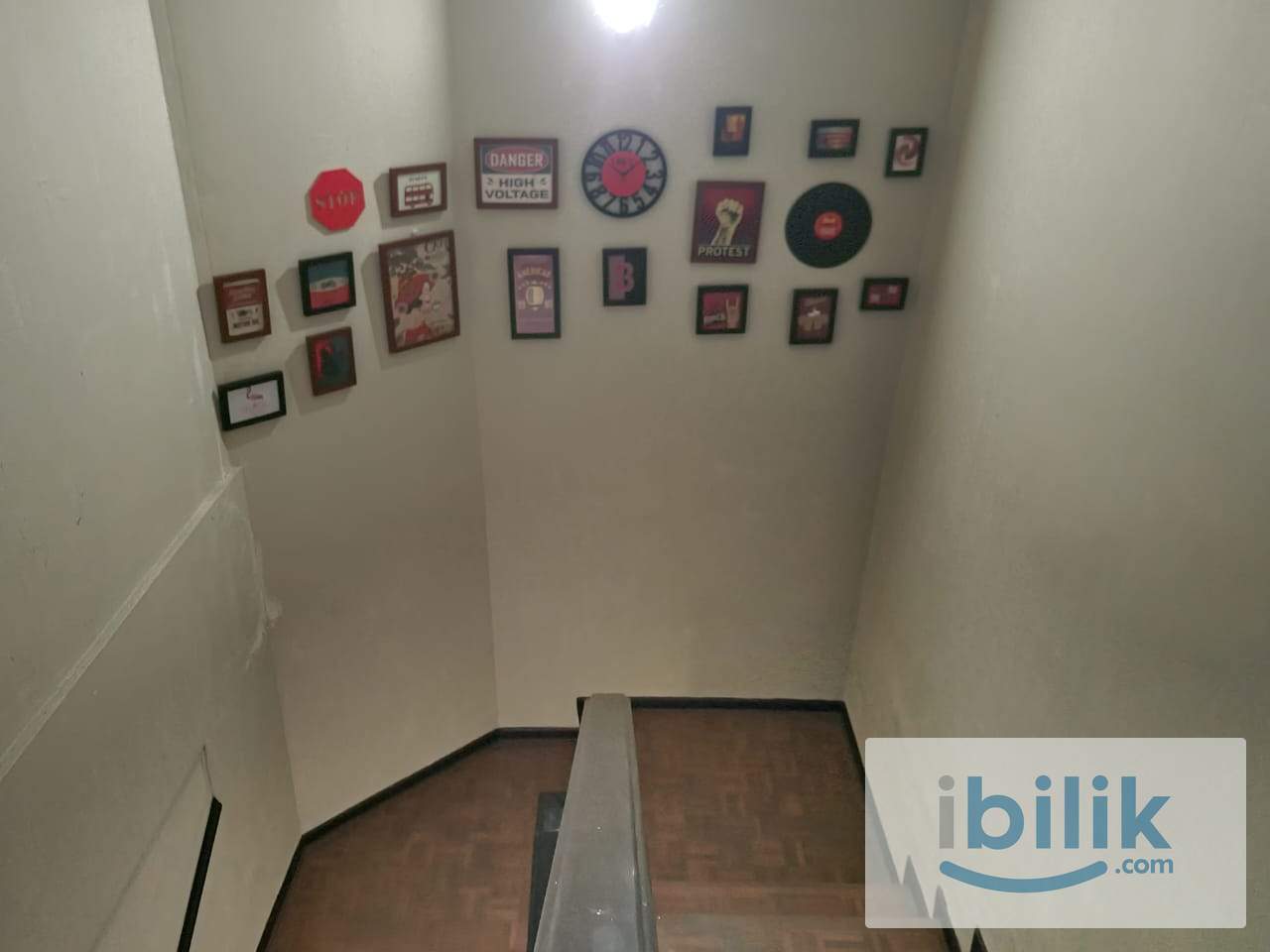 Middle Room at PJS9 (Aircond) next to Sunway Pyramid - Image 5