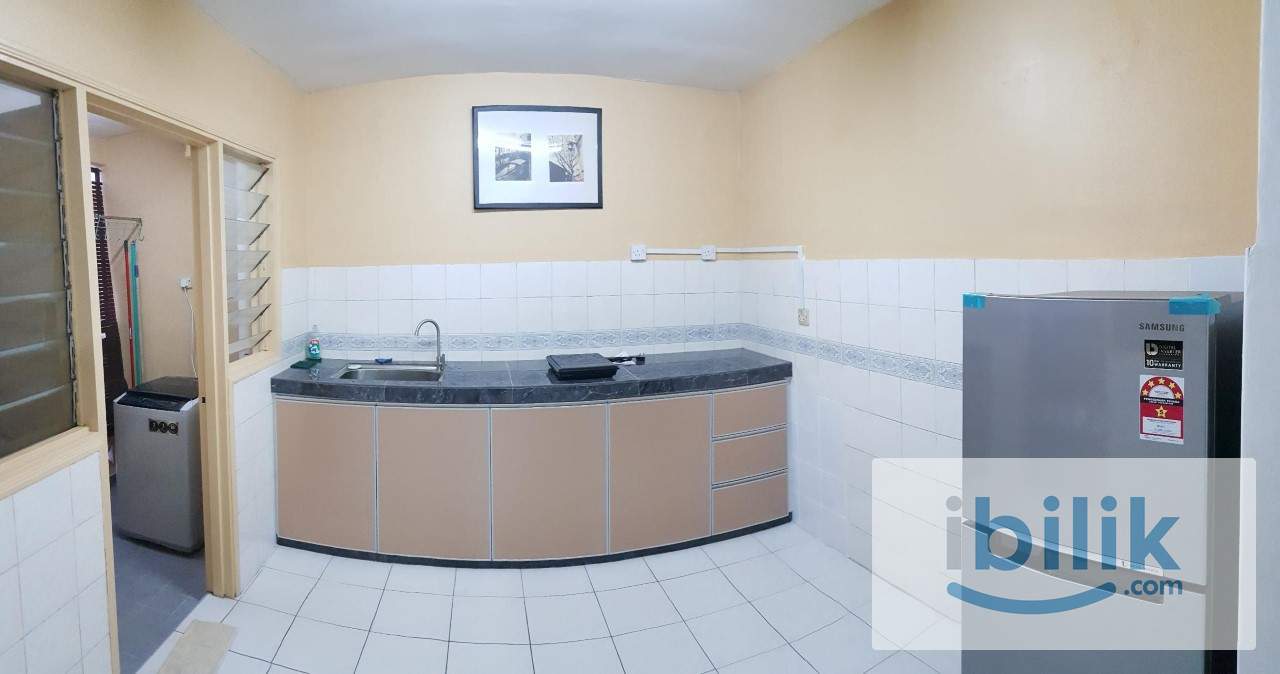 Pantai Hillpark Phase 2 condo - Master room - Image 3